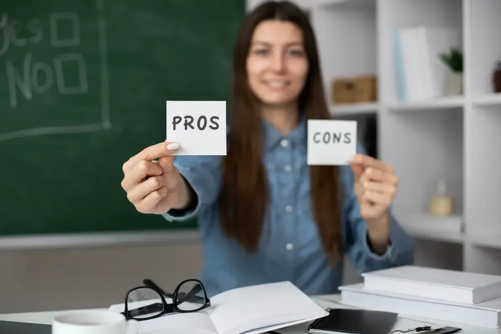 Pros Cons Laravel VS Next in cPanel